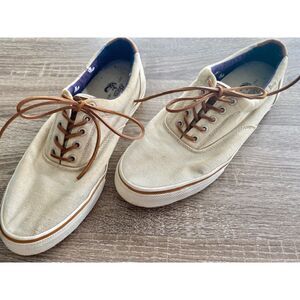 Men's Size 11.5 1876 Bass Shoes Gently Used